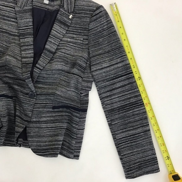 Tommy Hilfiger stretch fitted polyester blend blazer with elbow patches. Sz 12 - Picture 8 of 15